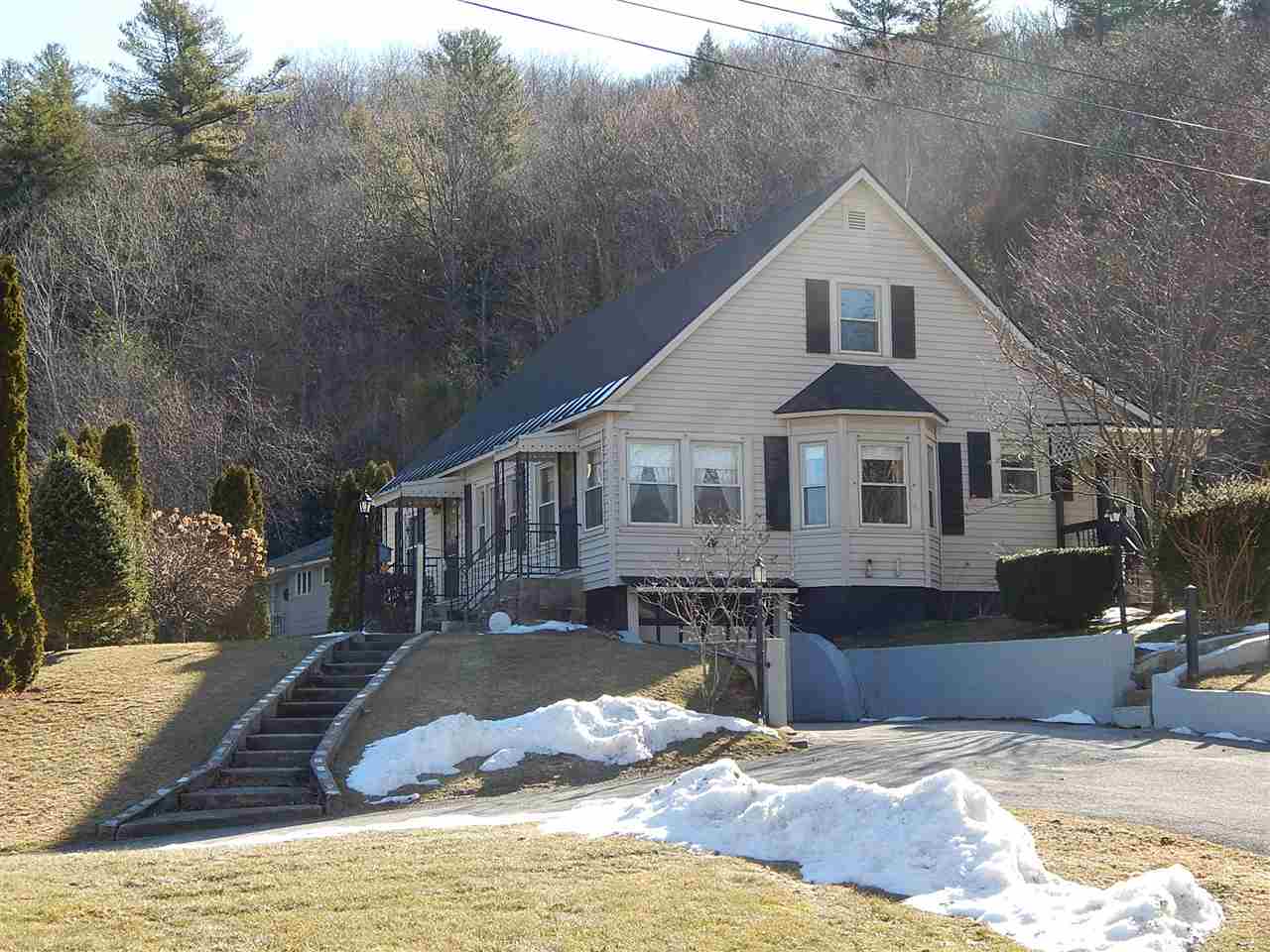 90 East Street Proctor, VT 05765 - Photo 1 of 26 Gallery Image 1