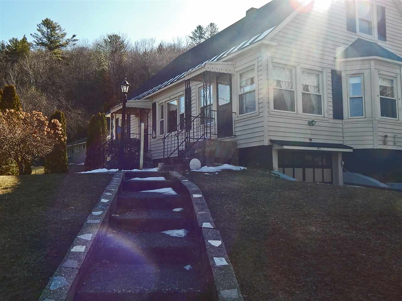 90 East Street Proctor, VT 05765 - Photo 4 of 26 Gallery Image 4