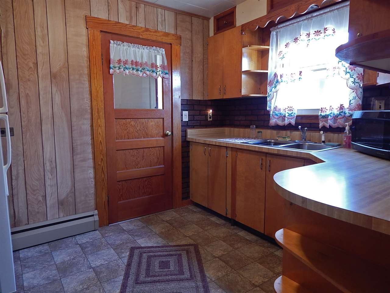 90 East Street Proctor, VT 05765 - Photo 9 of 26 Gallery Image 9