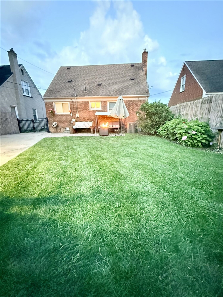 1936 Walnut Street Dearborn, MI 48124 - Photo 11 of 12