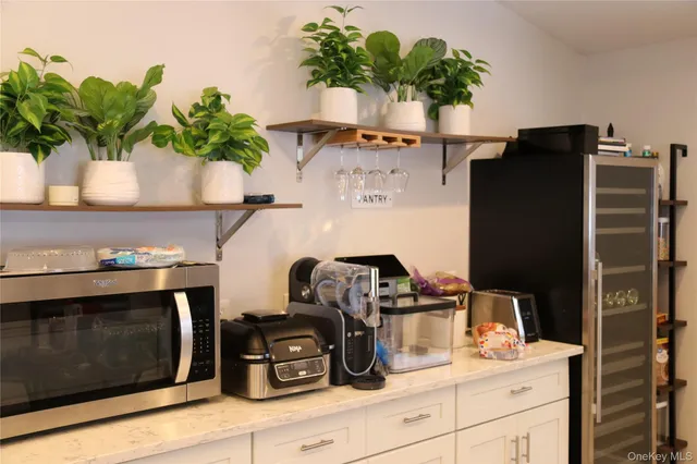 $425,000 | 741 Peenpack Trail, Sparrowbush, NY 12780