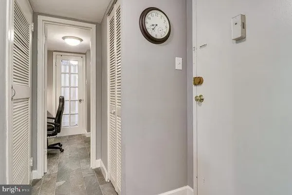 $2,250 | 1300 Army Navy Drive, Unit 511, Arlington, VA 22202