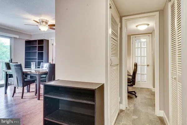 $2,250 | 1300 Army Navy Drive, Unit 511, Arlington, VA 22202