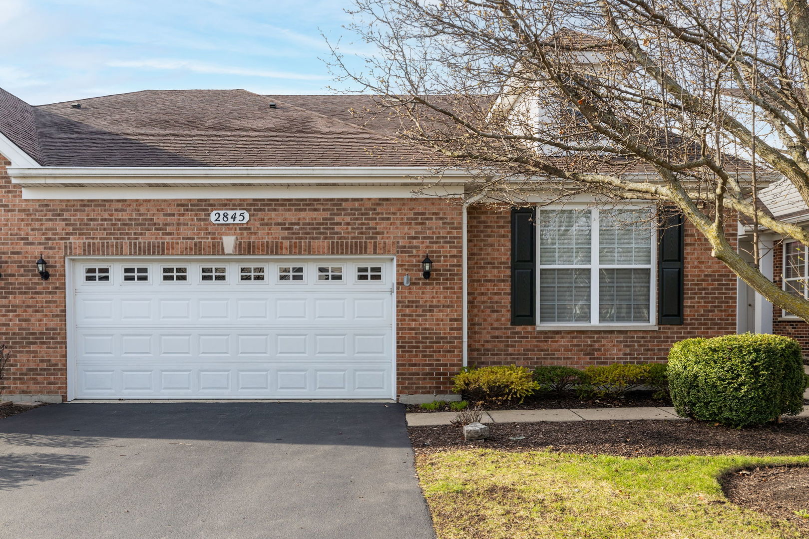 2845 Bond Circle Naperville, IL 60563 - Photo 2 of 27