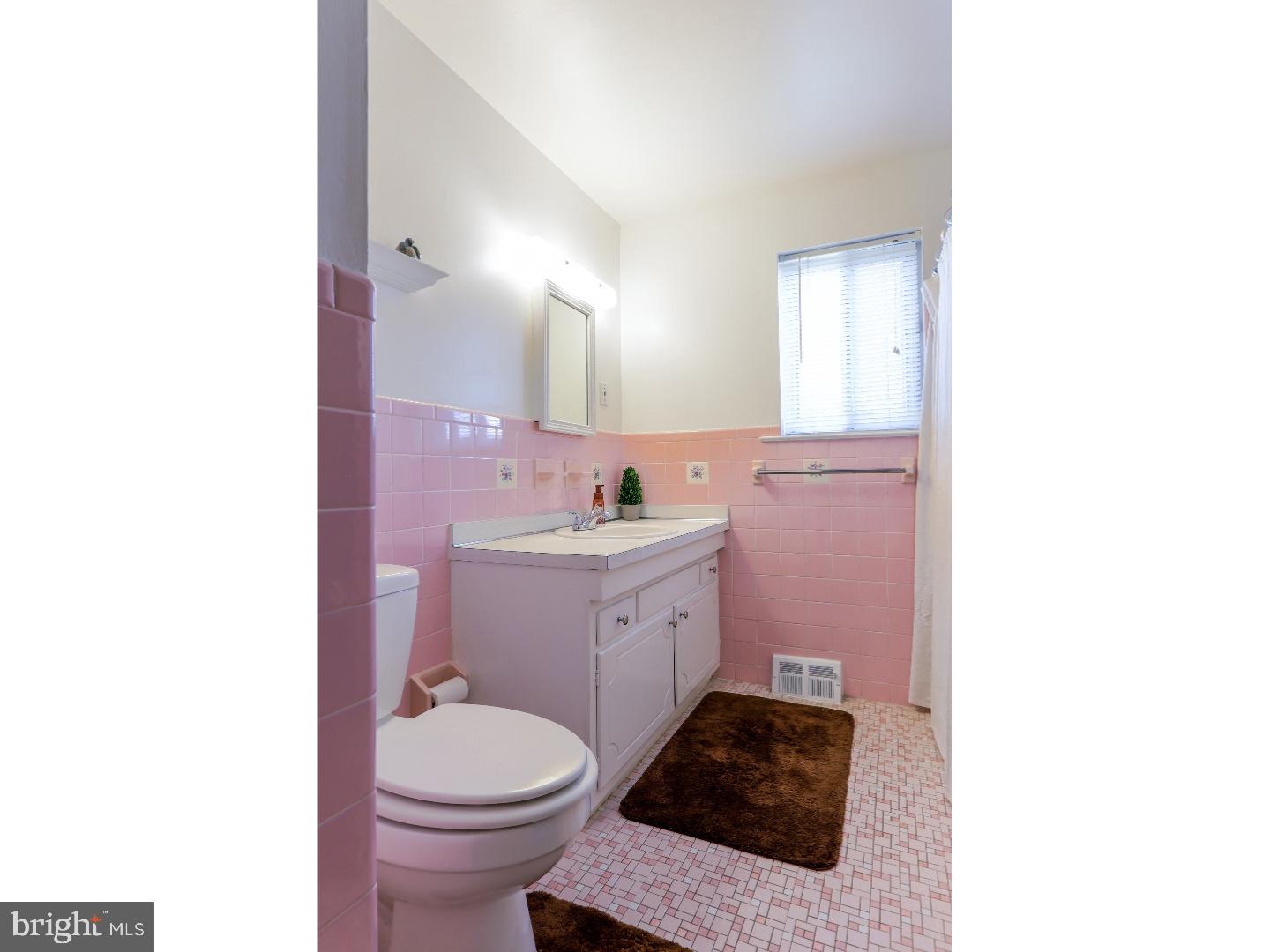 692 Cherry Tree Road Aston, PA 19014 - Photo 11 of 16 Gallery Image 11