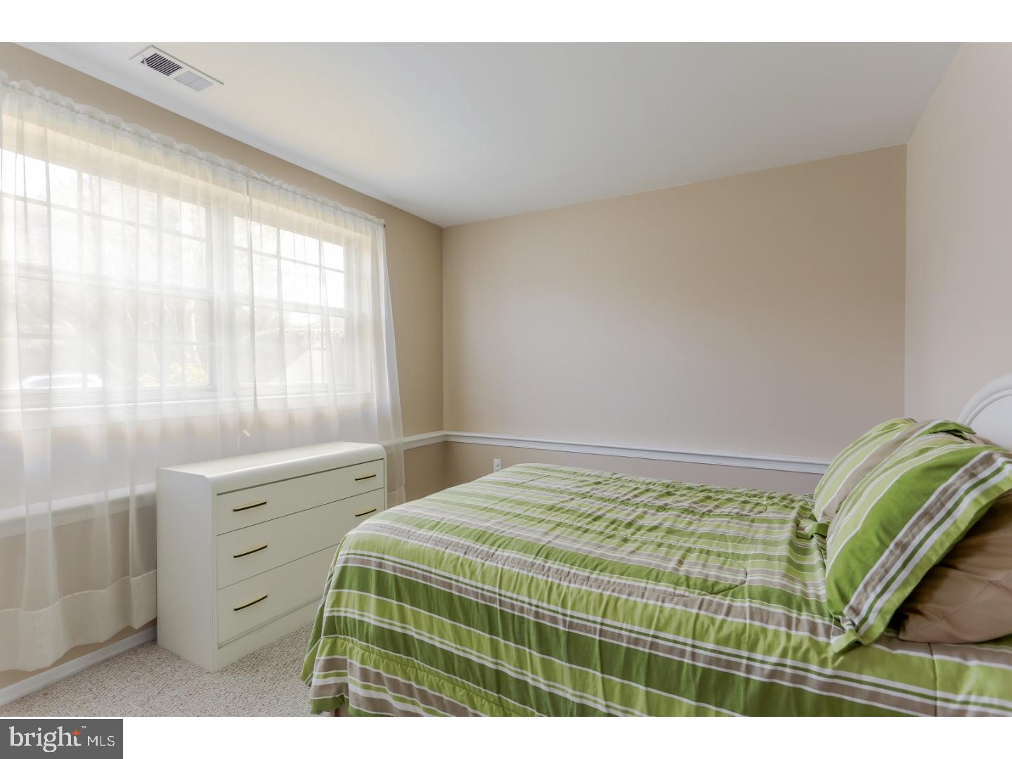 692 Cherry Tree Road Aston, PA 19014 - Photo 12 of 16 Gallery Image 12