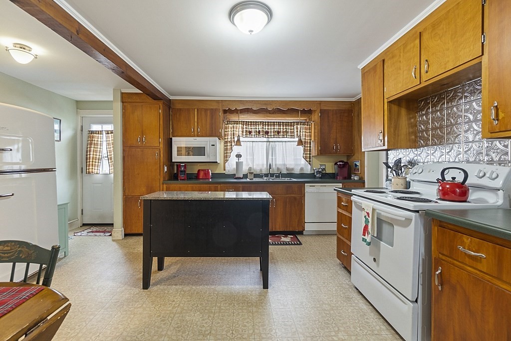 4 McKinley Street Maynard, MA 01754 - Photo 20 of 38 Gallery Image 20