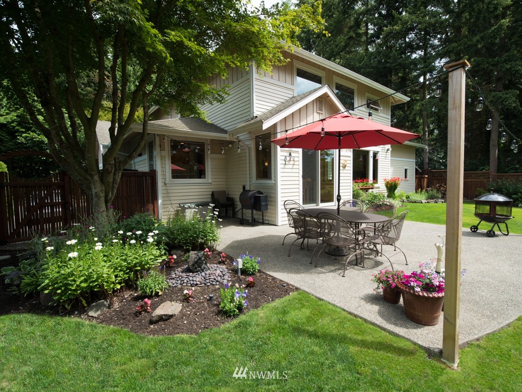 10517 Northeast 187th Street Bothell, WA 98011 - Photo 3 of 25 Gallery Image 3