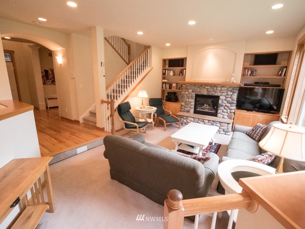 10517 Northeast 187th Street Bothell, WA 98011 - Photo 7 of 25 Gallery Image 7