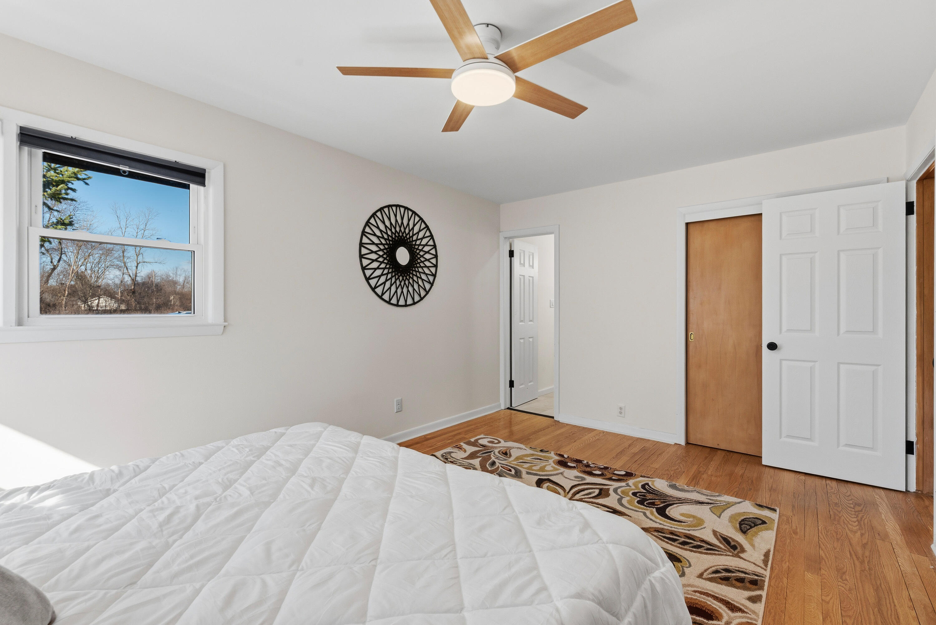 9032 North Regent Road Bayside, WI 53217 - Photo 11 of 30 Primary Bedroom