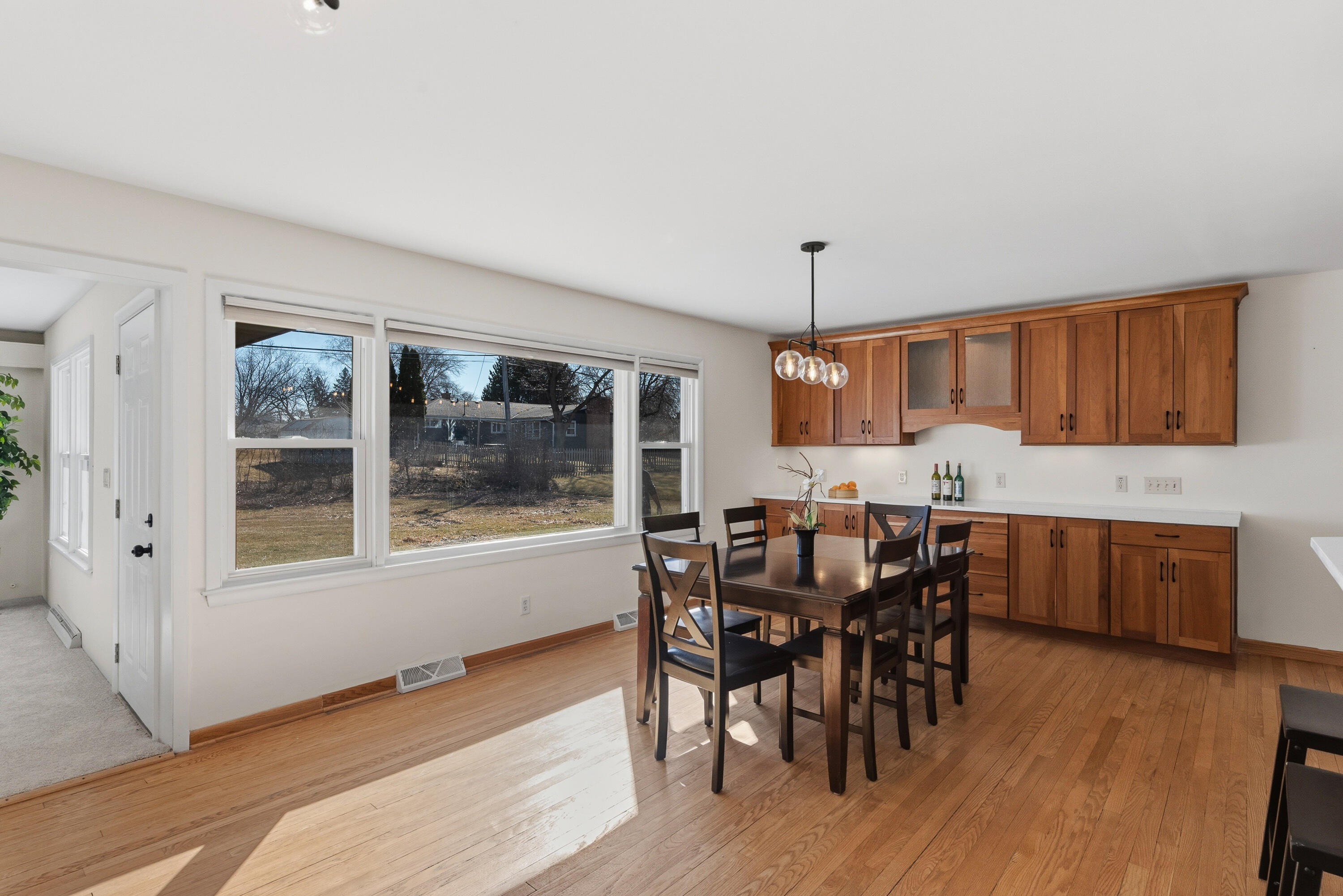 9032 North Regent Road Bayside, WI 53217 - Photo 7 of 30 Dining Area