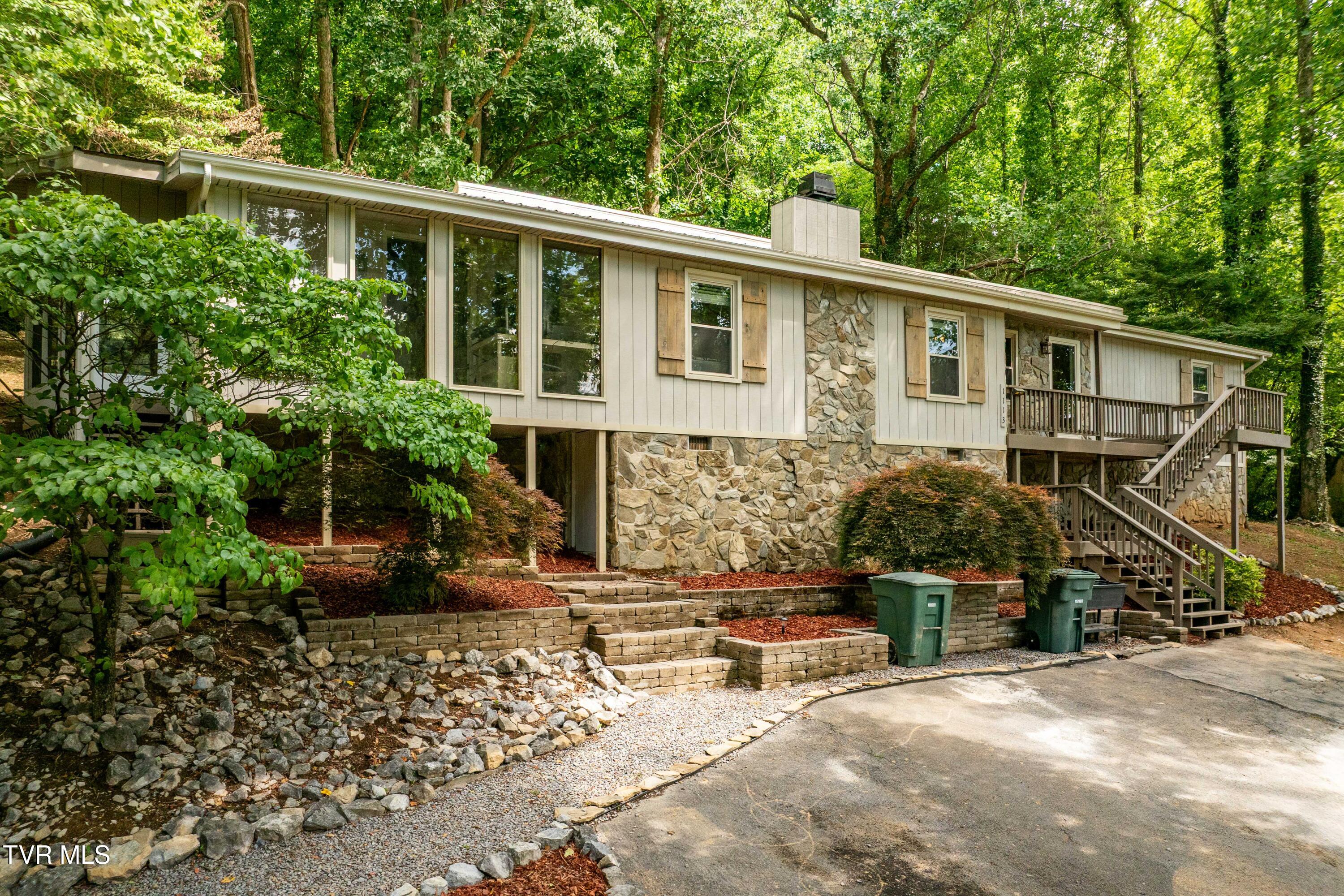 1113 Berry Road Elizabethton, TN 37643 - Photo 36 of 88 1113 Berry Rd (18 of 89)
