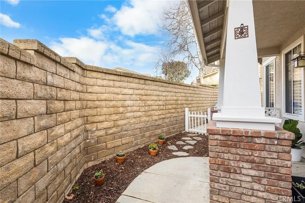 $669,000 | 26502 Big Sur Drive, Valencia, CA 91354