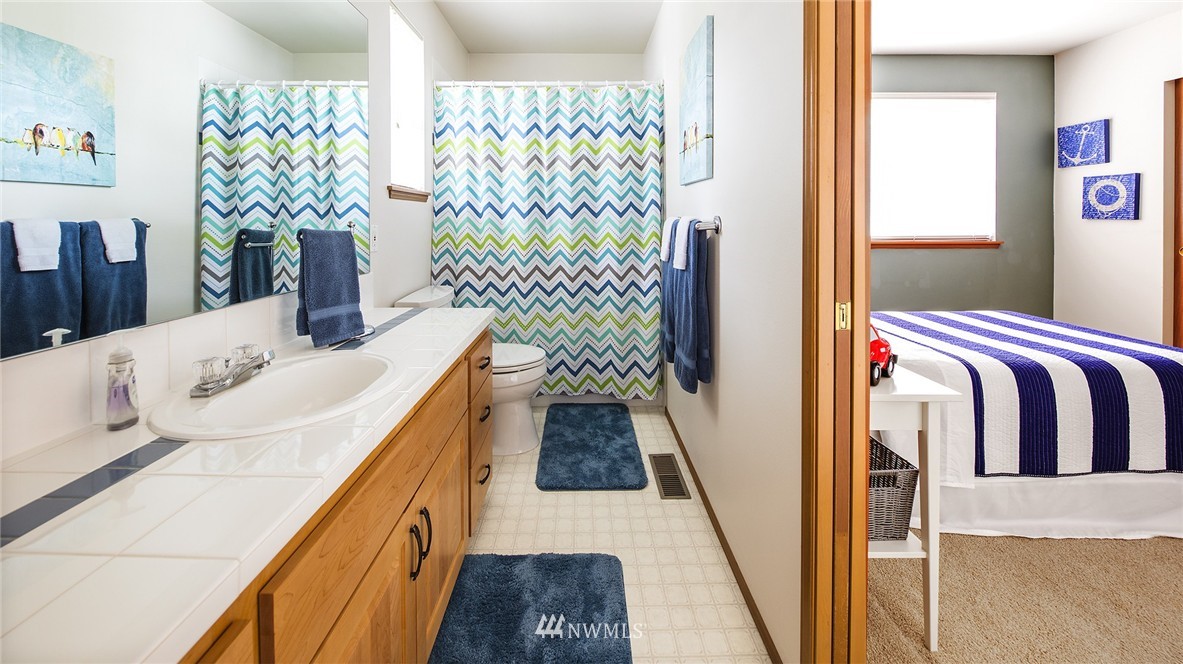 1903 Field Avenue Northeast Renton, WA 98059 - Photo 17 of 21