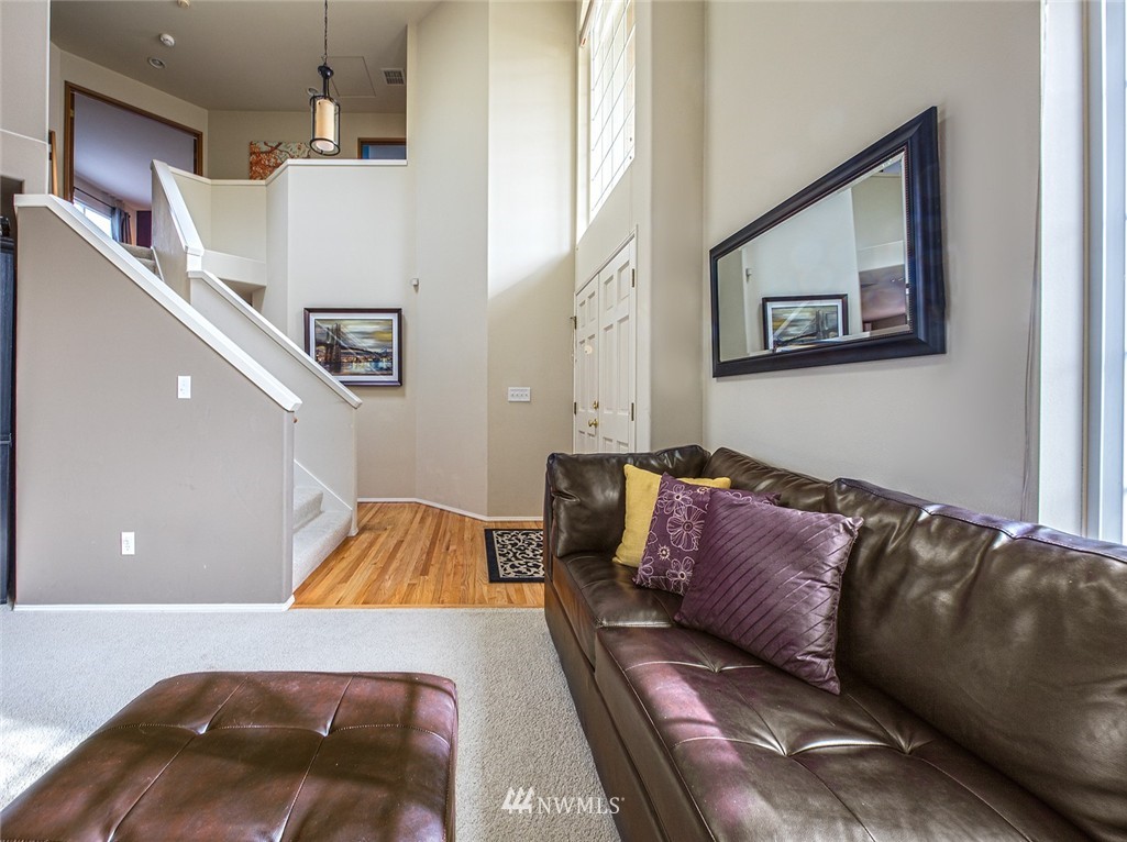 1903 Field Avenue Northeast Renton, WA 98059 - Photo 4 of 21