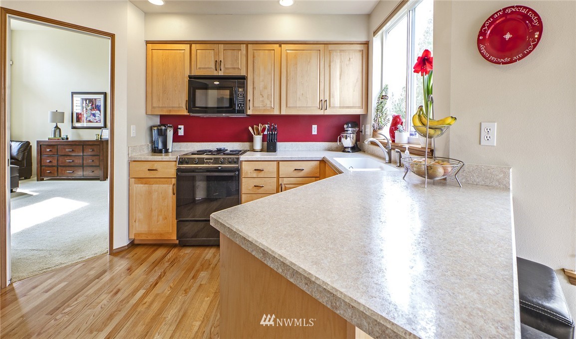 1903 Field Avenue Northeast Renton, WA 98059 - Photo 7 of 21