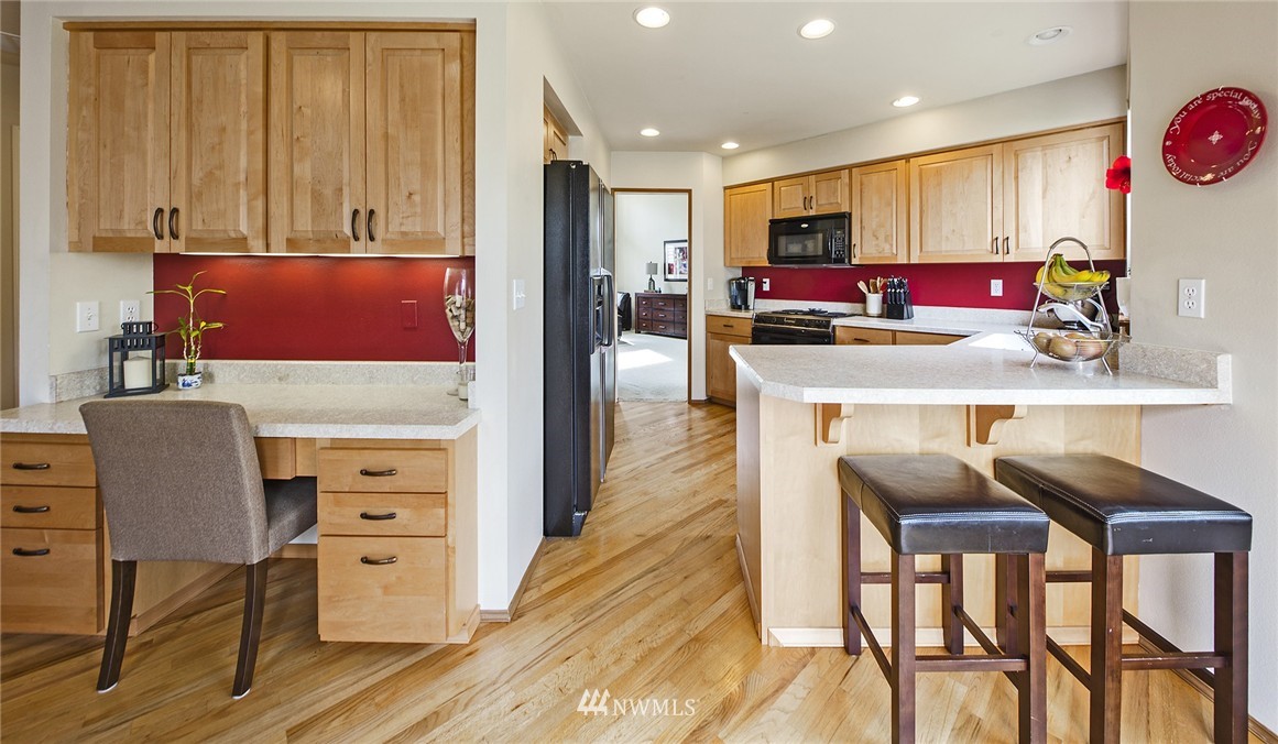 1903 Field Avenue Northeast Renton, WA 98059 - Photo 8 of 21