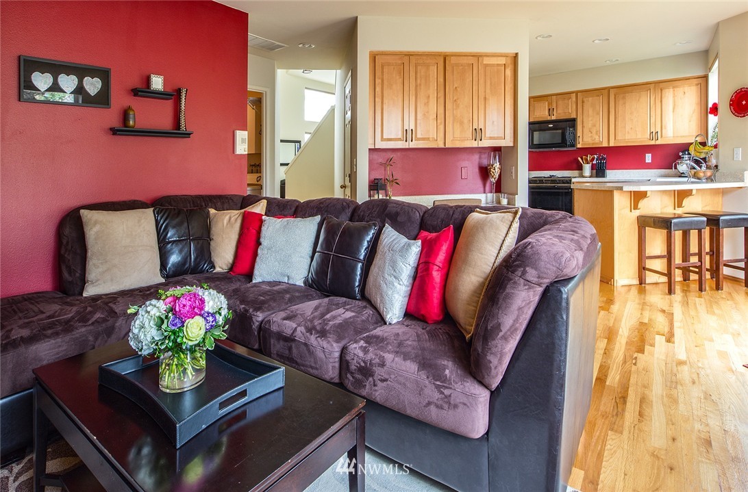 1903 Field Avenue Northeast Renton, WA 98059 - Photo 9 of 21