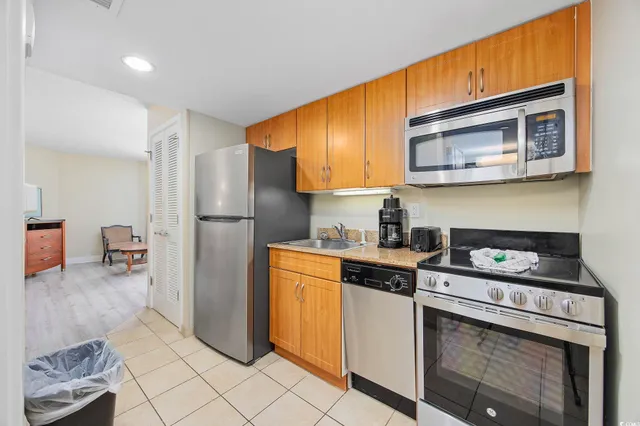 $265,000 | 201 South Ocean Boulevard, Unit 1005, Myrtle Beach, SC 29577