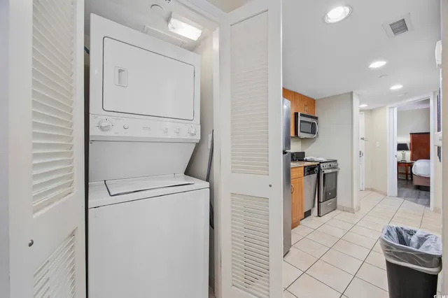 $265,000 | 201 South Ocean Boulevard, Unit 1005, Myrtle Beach, SC 29577