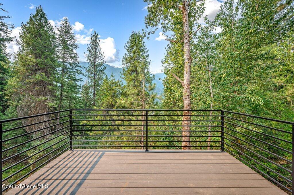 511 Lower Rio Vista Street Osburn, ID 83849 - Photo 10 of 22 10. Upper Deck