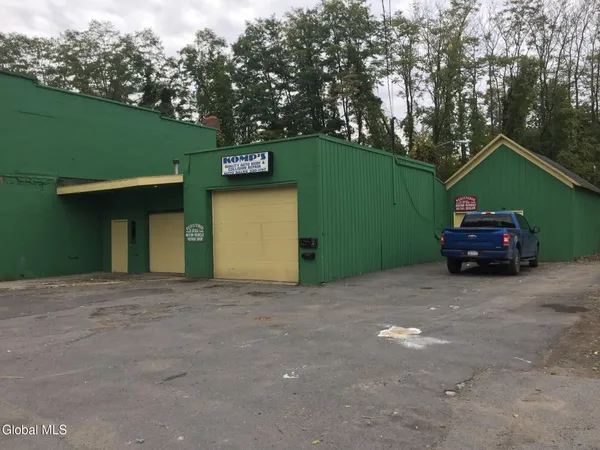 $350,000 | 814 Broadway, Schenectady, NY 12305