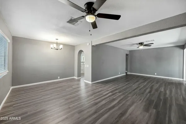 $2,830 | 2601 North 51st Street, Phoenix, AZ 85008