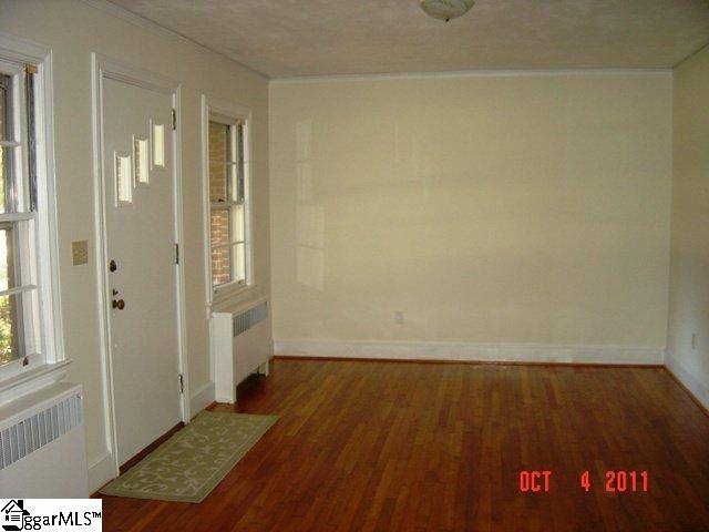 312 South Watson Road Taylors, SC 29687 - Photo 8 of 12 Gallery Image 8