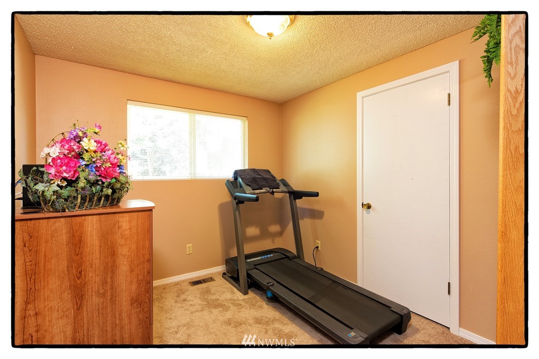 16921 Vaughn Road Mount Vernon, WA 98273 - Photo 8 of 23