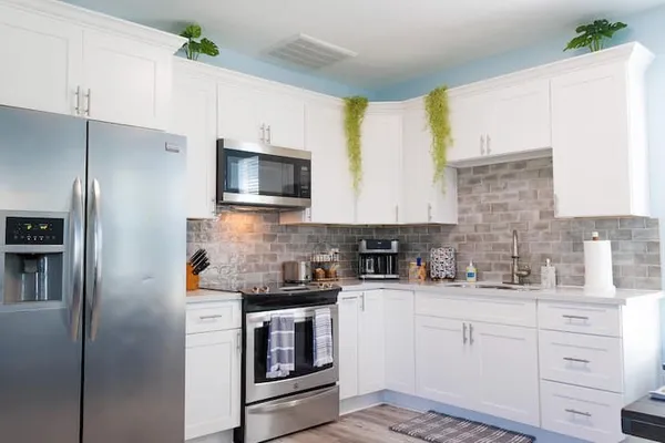 $2,300 | 5801 Avenue S 1/2, Galveston, TX 77551