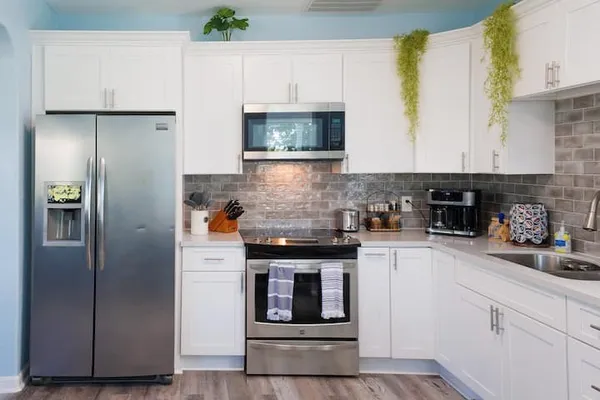 $2,300 | 5801 Avenue S 1/2, Galveston, TX 77551