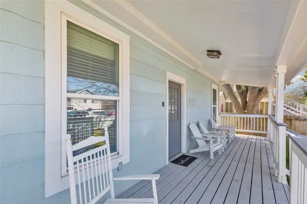 $2,300 | 5801 Avenue S 1/2, Galveston, TX 77551