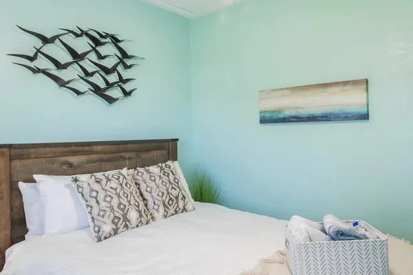 $2,300 | 5801 Avenue S 1/2, Galveston, TX 77551