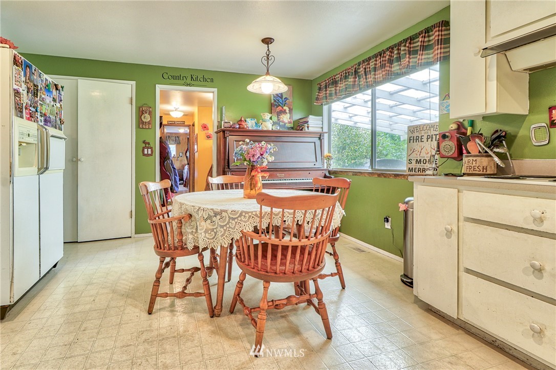 11804 Vail Road Southeast Yelm, WA 98597 - Photo 9 of 25 Gallery Image 9