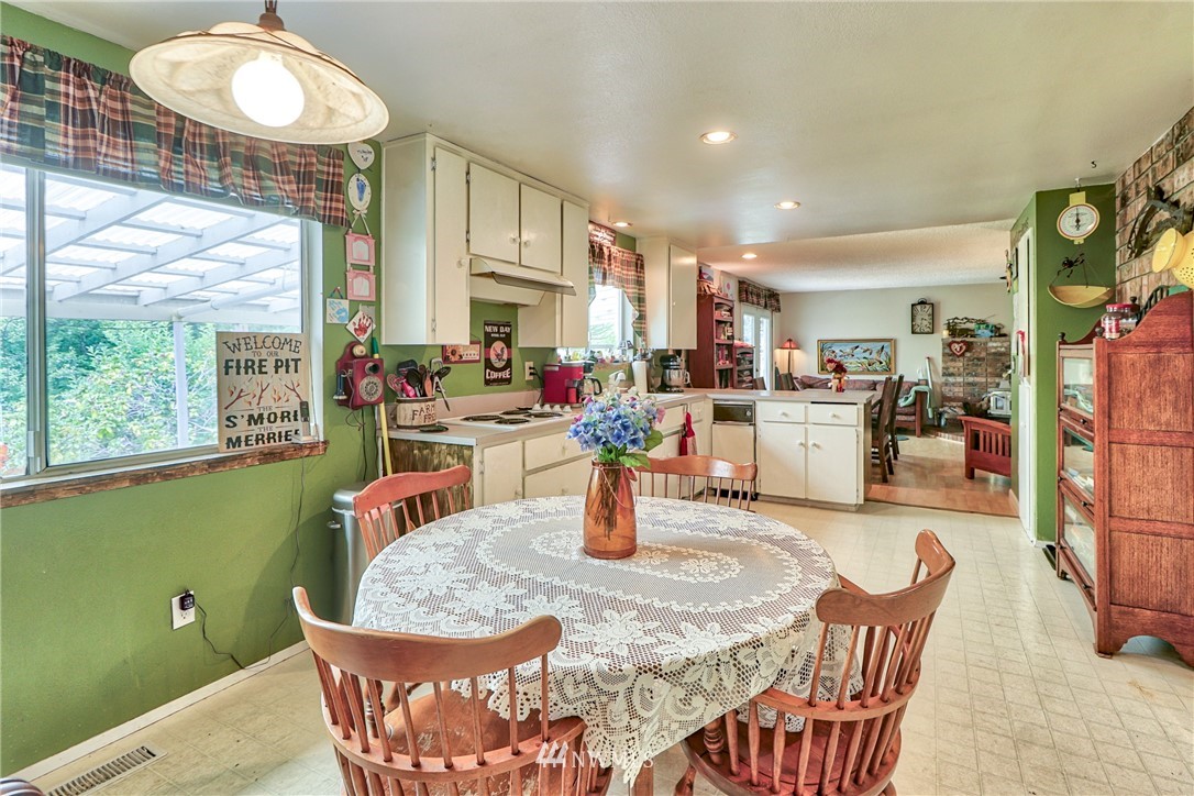 11804 Vail Road Southeast Yelm, WA 98597 - Photo 10 of 25 Gallery Image 10