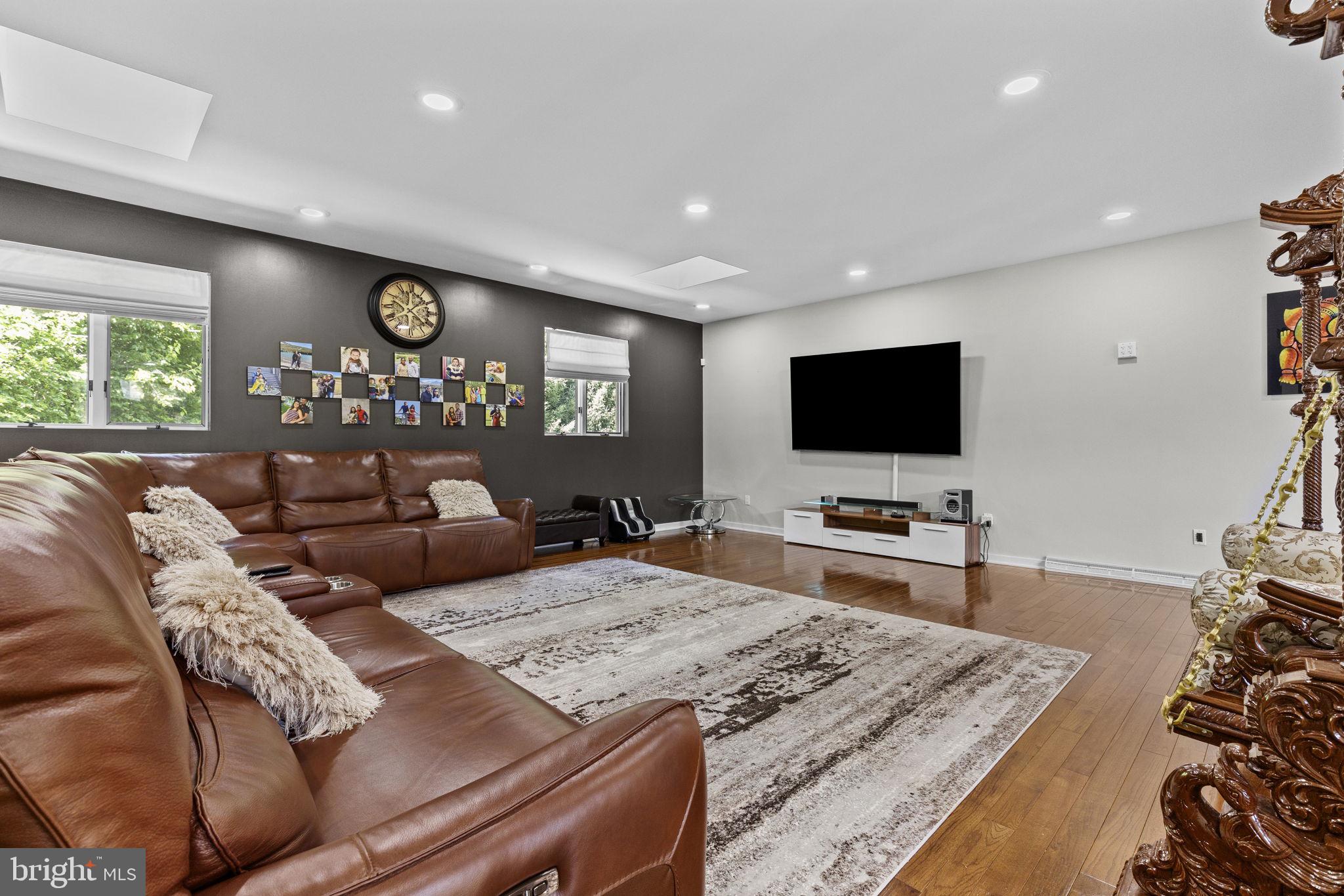 253 Brindle Road Mechanicsburg, PA 17055 - Photo 6 of 100