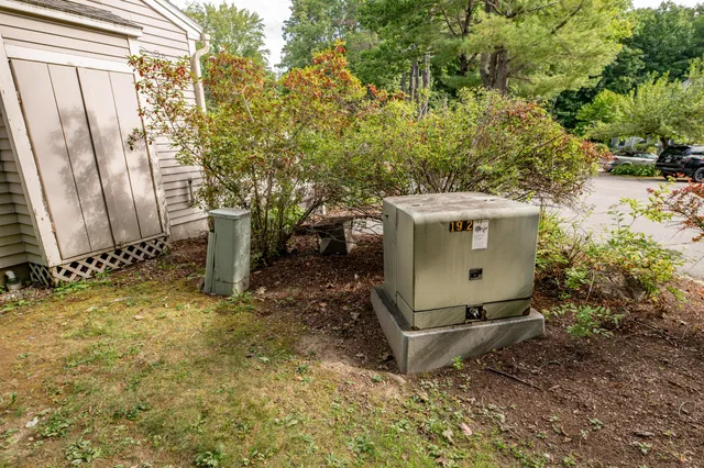 $375,250 | 31 Oakwood Drive, Unit 31, Hallowell, ME 04347