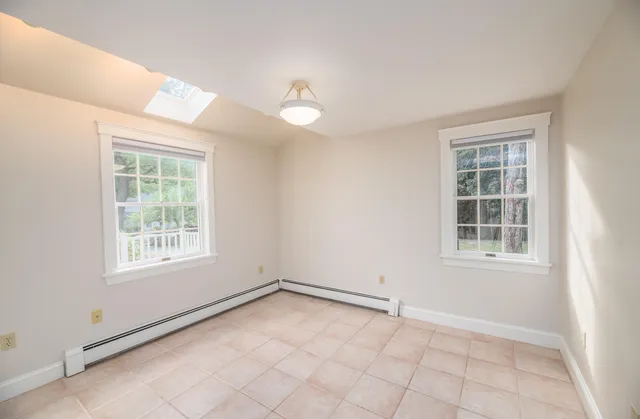 $375,250 | 31 Oakwood Drive, Unit 31, Hallowell, ME 04347