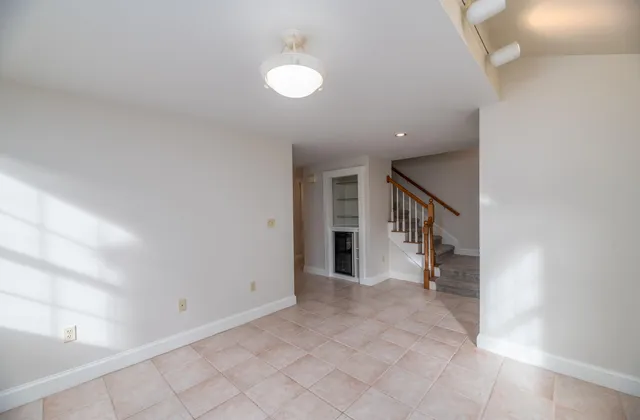 $375,250 | 31 Oakwood Drive, Unit 31, Hallowell, ME 04347