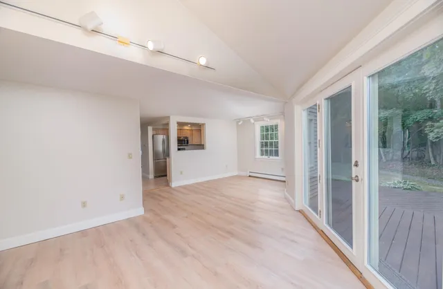 $375,250 | 31 Oakwood Drive, Unit 31, Hallowell, ME 04347