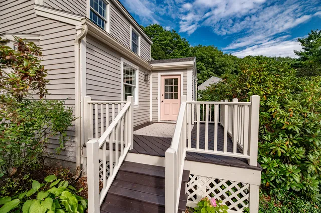 $375,250 | 31 Oakwood Drive, Unit 31, Hallowell, ME 04347