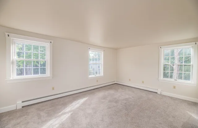 $375,250 | 31 Oakwood Drive, Unit 31, Hallowell, ME 04347