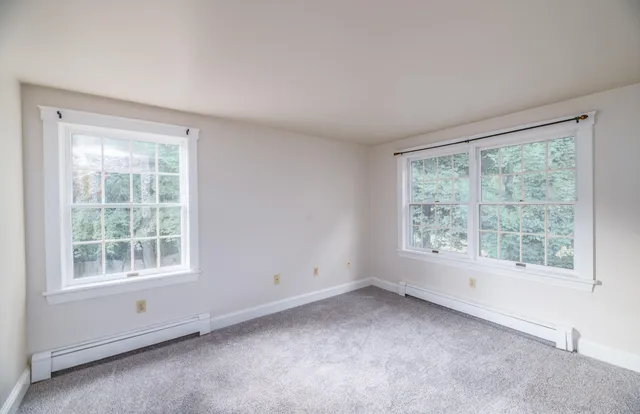 $375,250 | 31 Oakwood Drive, Unit 31, Hallowell, ME 04347