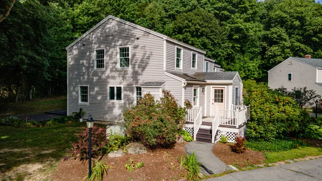 $375,250 | 31 Oakwood Drive, Unit 31, Hallowell, ME 04347