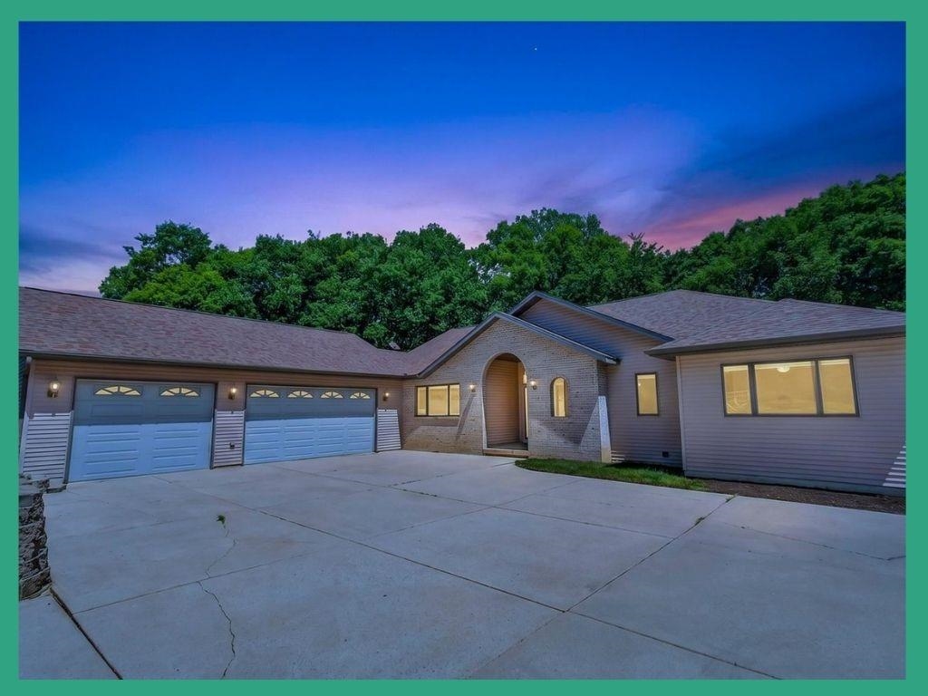 546 Echo Valley Road Brooklyn, WI 53521 - Photo 1 of 74