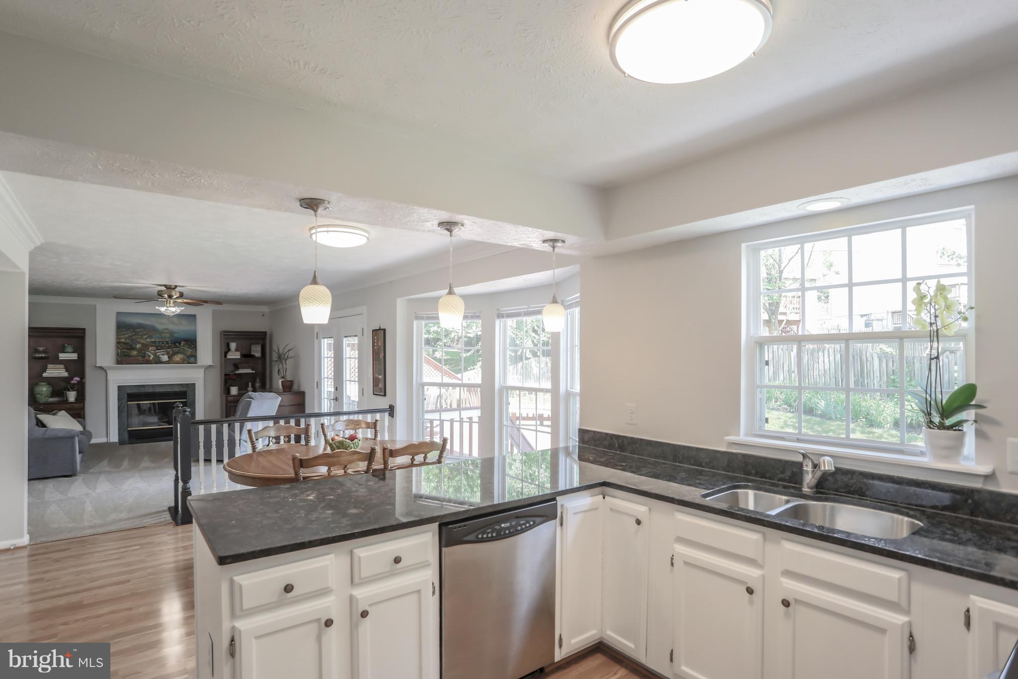 12576 Rock Ridge Road Herndon, VA 20170 - Photo 10 of 30 Kitchen