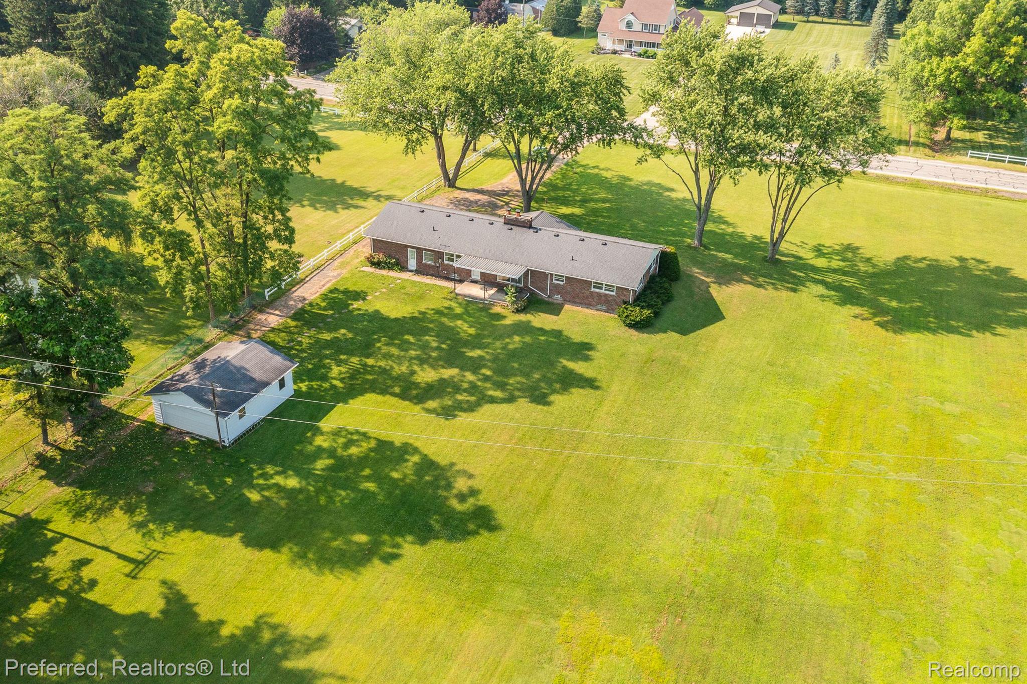 33721 Willow Road New Boston, MI 48164 - Photo 31 of 41 Gallery Image 31