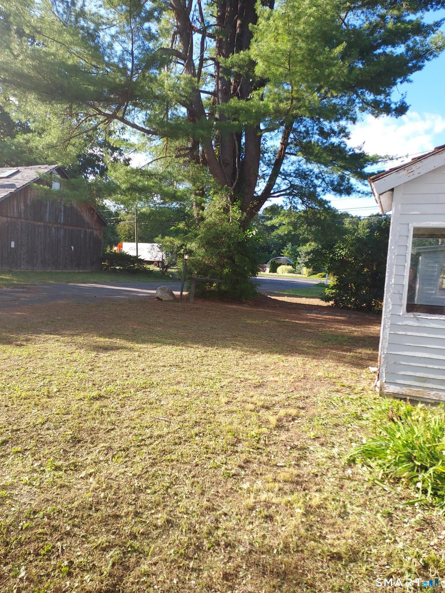 329 Kent Road New Milford, CT 06776 - Photo 10 of 32