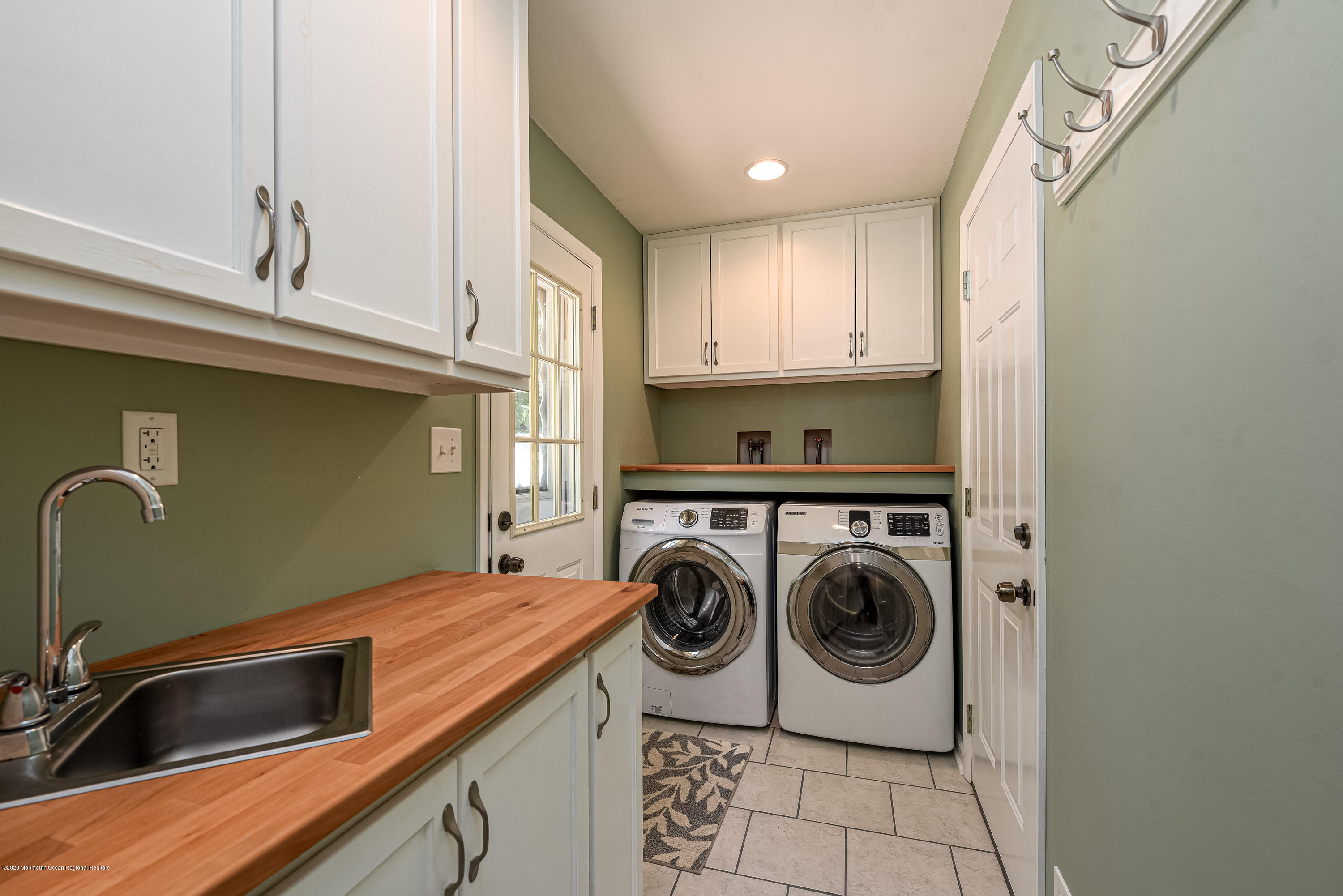 32 South Westfield Road Howell, NJ 07731 - Photo 18 of 28 a utility room with dryer and washer