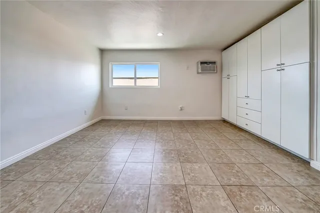 $1,800 | 6735 Elmer Avenue, Unit 19, North Hollywood, CA 91606